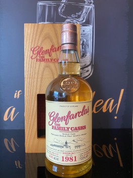 Glenfarclas 1981 36 Years Old 2017 Bottling Family Cask 1606 54.6%abv Limited Edition of 523 bottles