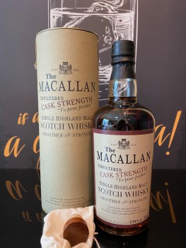 Macallan 1990 12 Years Old Exceptional Cask #24680 Cask Strength-57.4%abv Limited Edition Single Cask Scotch Whisky 麥卡倫 1990 Cask 24680 單桶原酒 威士忌